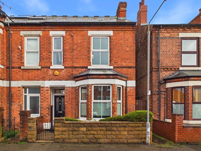 3 Bedroom Semi Detached House For Sale In Ashwell Street, Netherfield, NG4