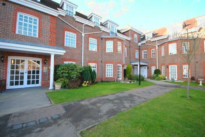 2 Bedroom Retirement Property For Sale In Farmery Court, Castle Village, Berkhamsted, Hertfordshire, HP4