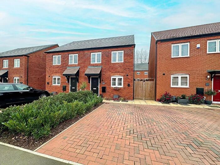 3 Bedroom Semi-Detached House For Sale In Watermill Lane, Collingtree Park, Northampton, NN4