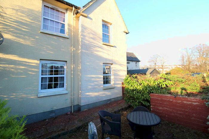 1 Bedroom Apartment To Rent In Whitehurst, Bearsden, G61