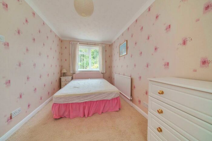 3 Bedroom Detached House For Sale In Wolf Lane, Windsor, SL4