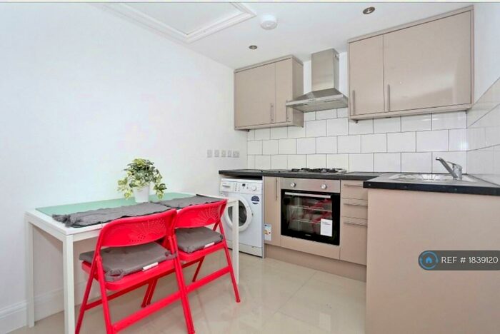 1 Bedroom Flat To Rent In Colindale, London, NW9