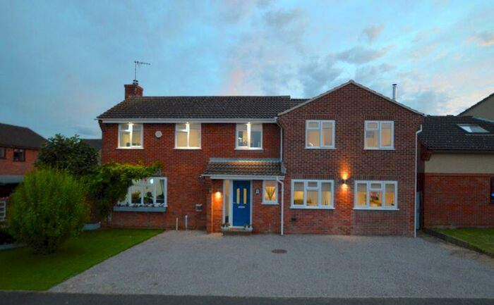 4 Bedroom Detached House To Rent In Large Family Home - Viewing Recommended, NG33
