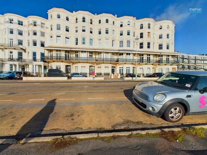 3 Bedroom Apartment To Rent In Marine Parade, Brighton, BN2