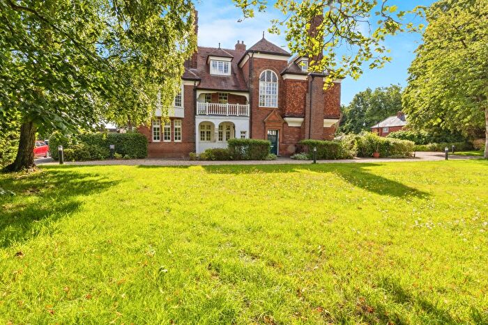 2 Bedroom Flat For Sale In Newport, Lincoln, LN1