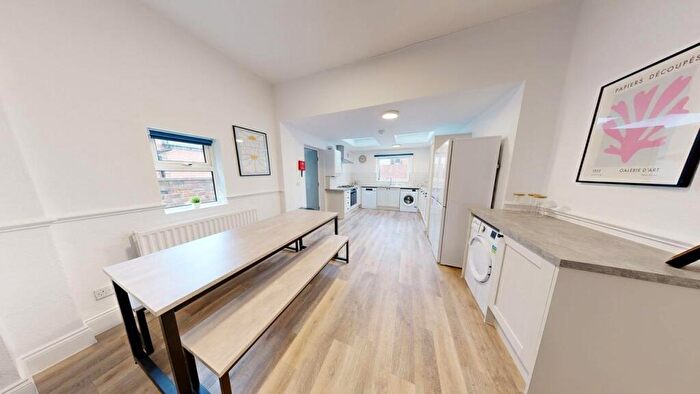 6 Bedroom House To Rent In Rothbury Terrace, NE6