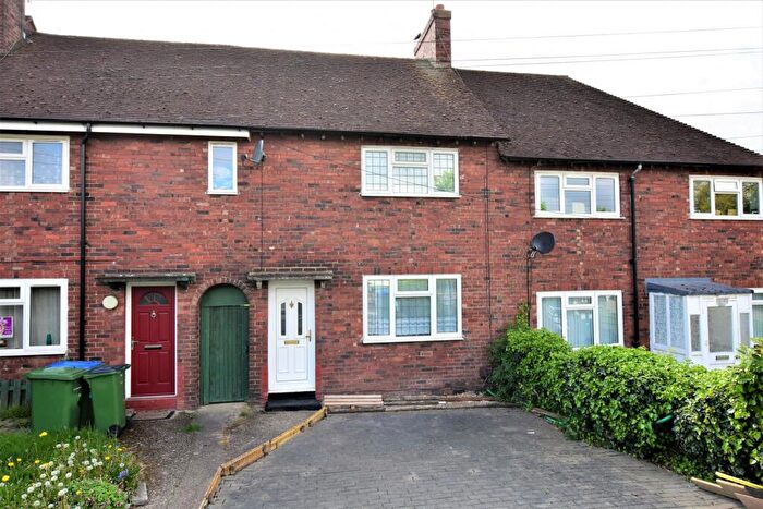 3 Bedroom House To Rent In Queenscroft Road, Eltham, SE9