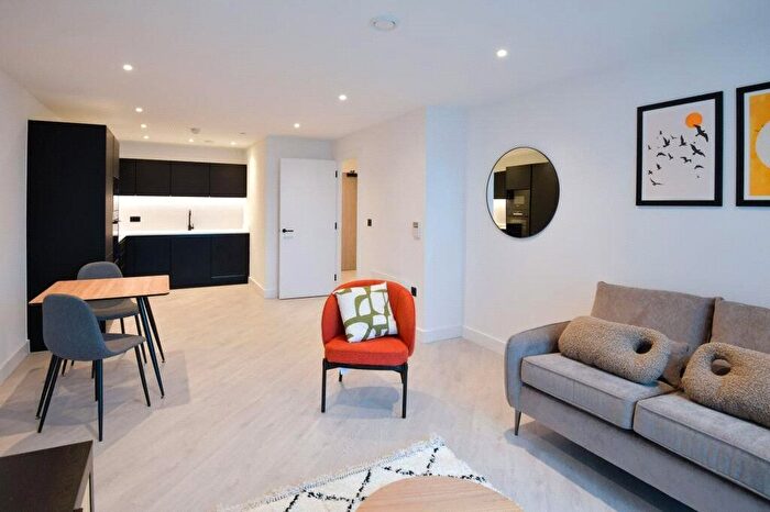 1 Bedroom Flat To Rent In Montgomery Street, Canary Wharf, London, E14