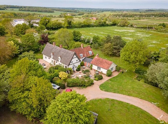 5 Bedroom Detached House For Sale In New England Lane, Cowlinge, Newmarket, Suffolk, CB8