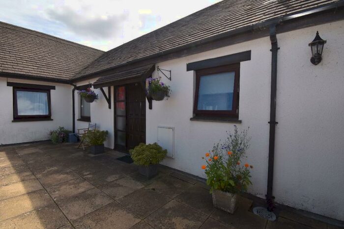 1 Bedroom Apartment To Rent In Red Lion Yard, Okehampton, EX20