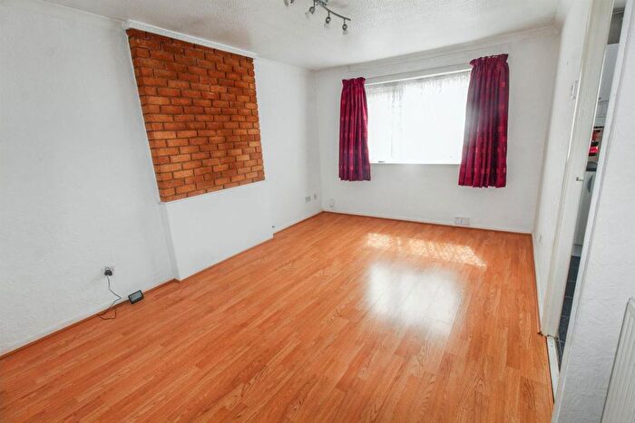 2 Bedroom Bungalow To Rent In Nicholas Road, Bramcote, Nottingham, NG9