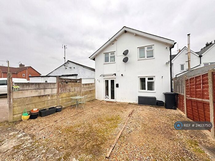 1 Bedroom Flat To Rent In High Street, Semington, Trowbridge, BA14