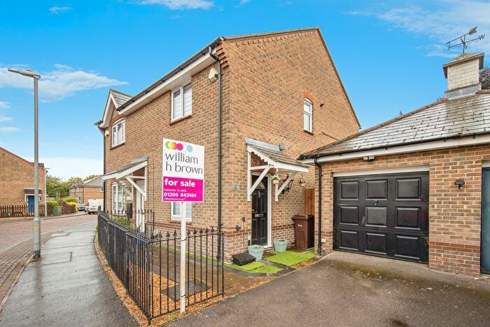 2 Bedroom Semi-detached House For Sale In Hallcroft Chase, Highwoods, Colchester, CO4