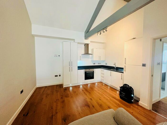 1 Bedroom Apartment To Rent In Hounds Gate Court, Nottingham, NG1
