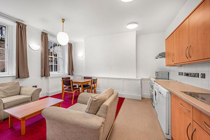 2 Bedroom Flat To Rent In Gower Street, Fitzrovia, WC1E