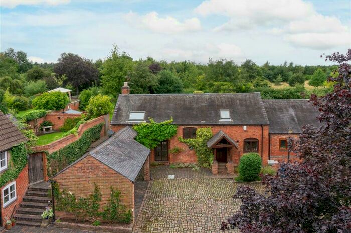 3 Bedroom Barn Conversion For Sale In The Dovecote, Town End Court, West Leake, LE12