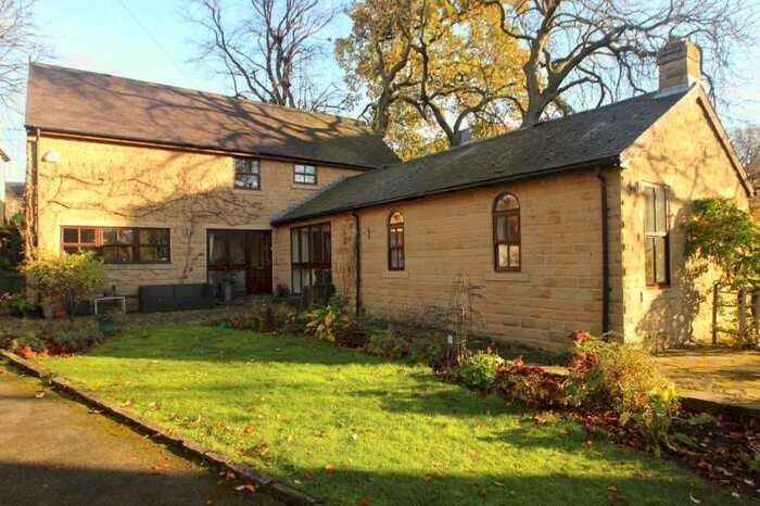 4 Bedroom Detached House To Rent In The Coach House, Roundhay, Leeds LS8
