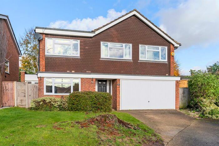 5 Bedroom Detached House To Rent In Meadowcroft, Stansted, Essex, CM24