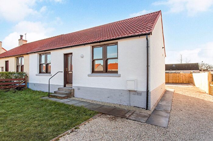 2 Bedroom Semi-Detached House For Sale In Meadowbank Crescent, Ormiston, EH35