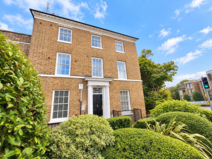 2 Bedroom Apartment To Rent In Ashford Road, Maidstone, ME14