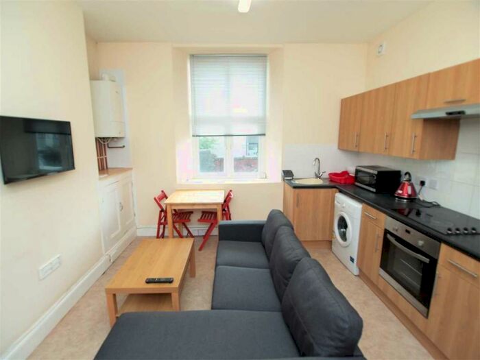2 Bedroom Apartment To Rent In Tavistock Place, Plymouth, Plymouth, PL4