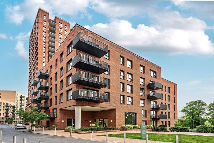 2 Bedroom Flat For Sale In Shearwater Drive, Hendon, London, NW9