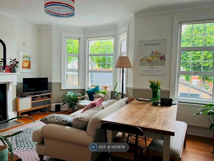 2 Bedroom Flat To Rent In Athenlay Road, London, SE15