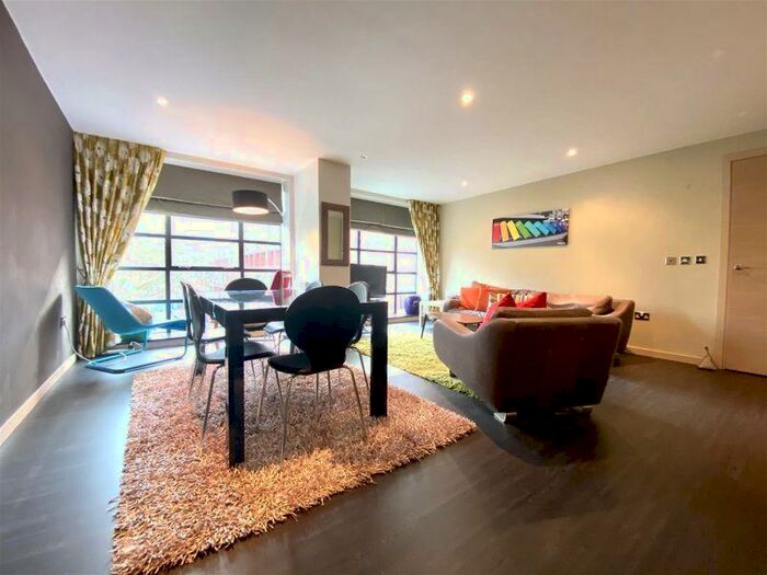 2 Bedroom Apartment To Rent In St Pauls Place, St Pauls Square, Birmingham, B3