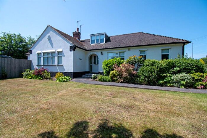 3 Bedroom Bungalow For Sale In Briarfield Road, Heswall, Wirral, CH60