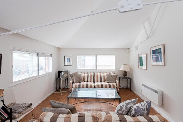 1 Bedroom Apartment To Rent In Priory House, Friar Street, London, EC4V