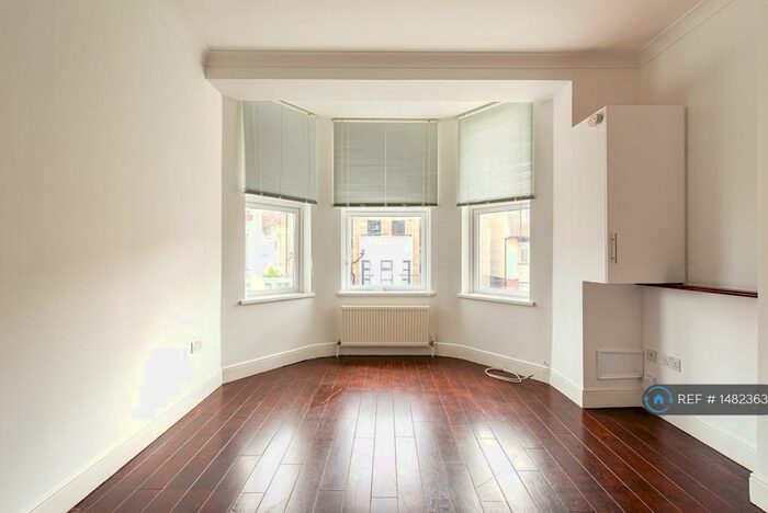 2 Bedroom Flat To Rent In Surrey Road, Cliftonville, Margate, CT9