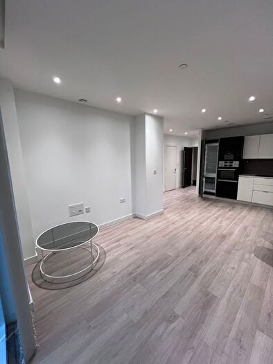 1 Bedroom Flat To Rent In Flat, Kayani Avenue, N4