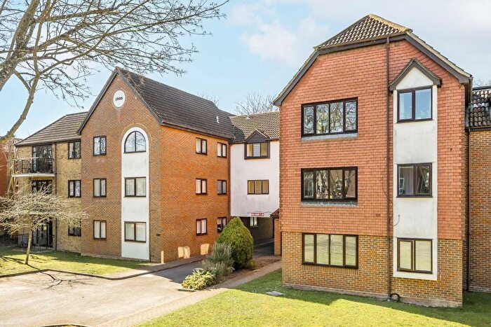 2 Bedroom Flat To Rent In Albion Road, Sutton, SM2