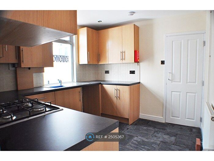 4 Bedroom Terraced House To Rent In Daniel Street, Cardiff, CF24
