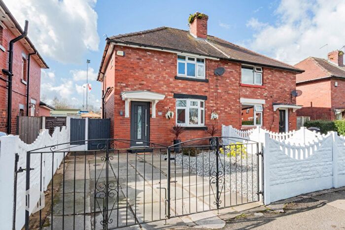 3 Bedroom Semi Detached House For Sale In Pilkington Road, Radcliffe, Manchester, Greater Manchester, M26