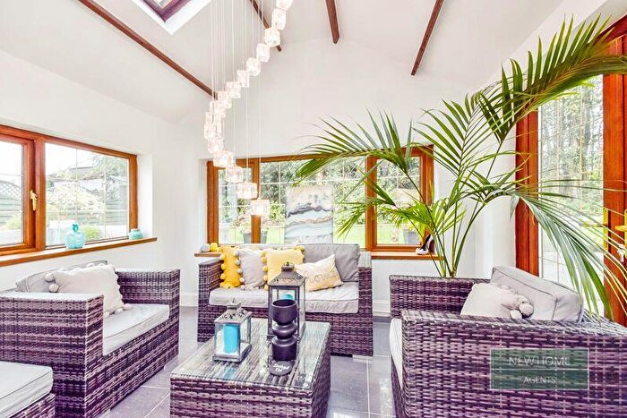 4 Bedroom Detached House For Sale In Waterloo Road, Capel Hendre, Ammanford, SA18