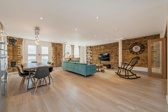 2 Bedroom Flat To Rent In Leonard Street, London, EC2A