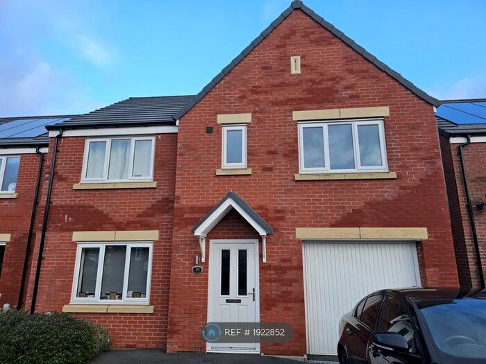 5 Bedroom Detached House To Rent In Chaffinch Road, Buckshaw Village, Chorley, PR7