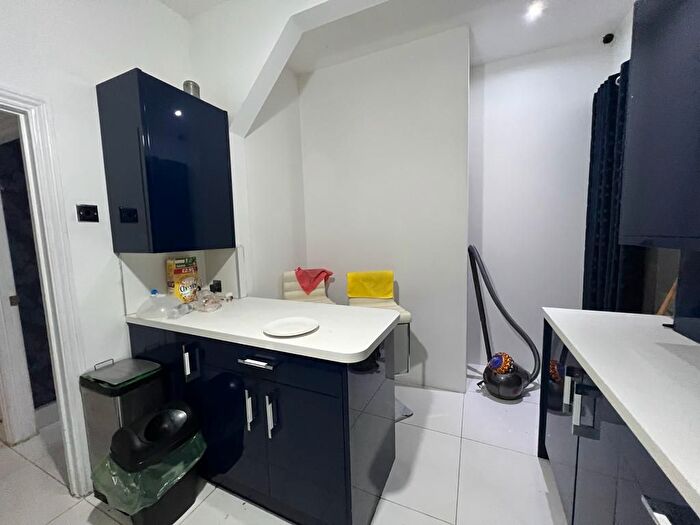 1 Bedroom Studio To Rent In Ilford, IG3