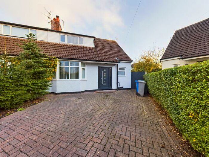 3 Bedroom Semi-Detached House To Rent In Balmoral Road, Flixton, Trafford, M41