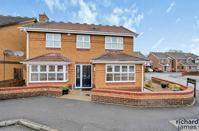 3 Bedroom Detached House For Sale In Primrose Close, Haydon Wick, Swindon, SN25