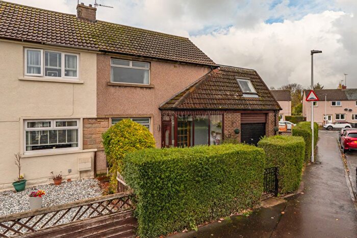 3 Bedroom Semi Detached House For Sale In Quarryfoot Gardens, Bonnyrigg, EH19