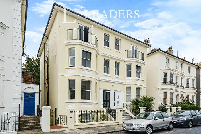 1 Bedroom Flat To Rent In Hova Villas, Hove, BN3