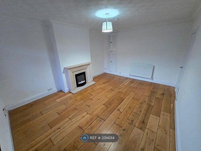 2 Bedroom Flat To Rent In Patterton Drive, Barrhead, Glasgow, G78