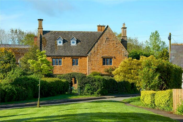 5 Bedroom House For Sale In The Green, Tysoe, Warwick, Warwickshire, CV35