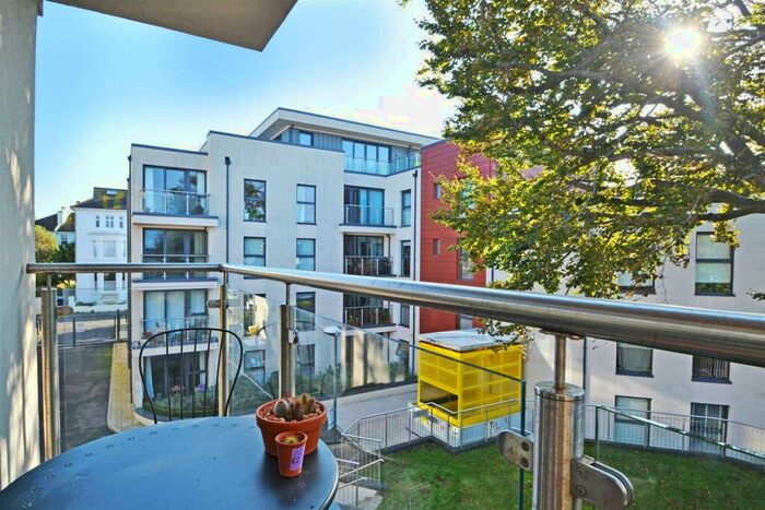 2 Bedroom Flat To Rent In Dyke Road, Brighton, BN1