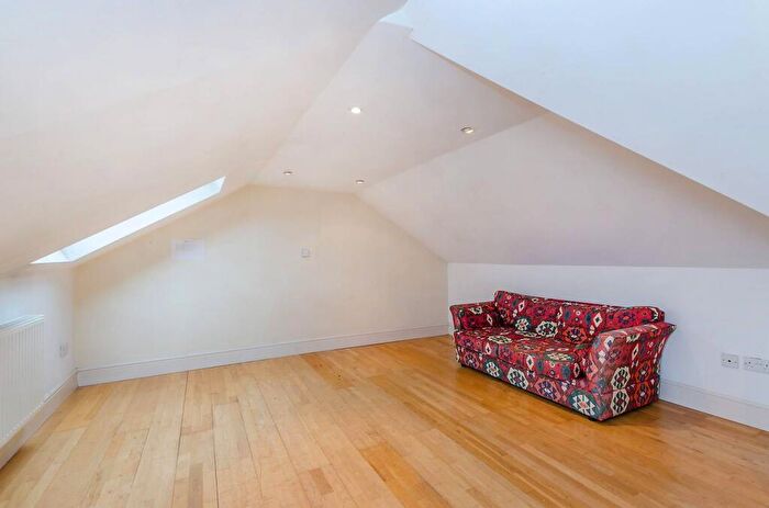 3 Bedroom Flat To Rent In Exeter Road, , Harrow, HA2