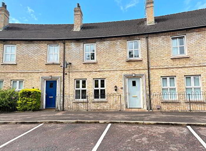 3 Bedroom Mid TownHouse For Sale In Trinity Mews, Ballymena, BT42