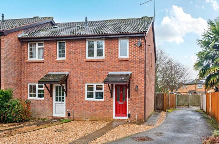 2 Bedroom House To Rent In Monmouth Close, Chandler's Ford, Eastleigh, SO53