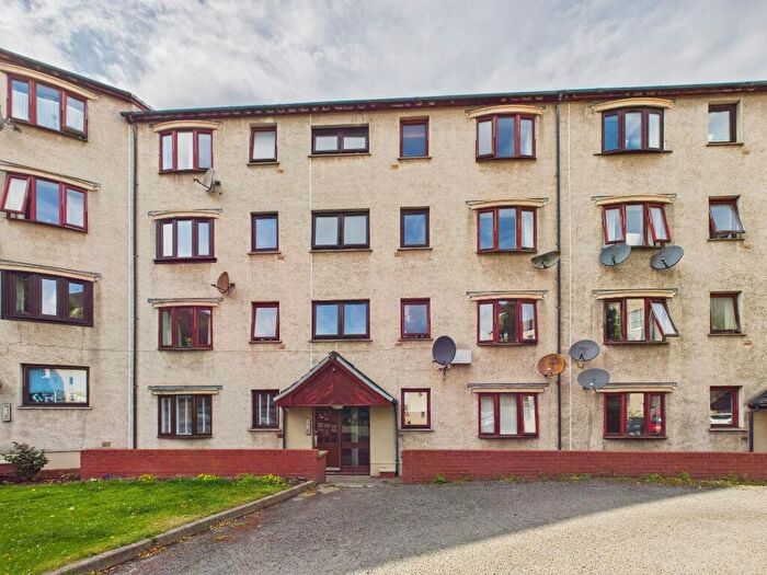2 Bedroom Flat To Rent In Murieston Lane, Gorgie, Edinburgh, EH11